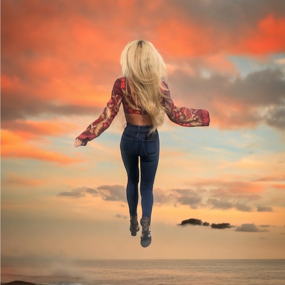 Hi! I’m Pretty Christy. Welcome to my store! - Picture 4 of 13